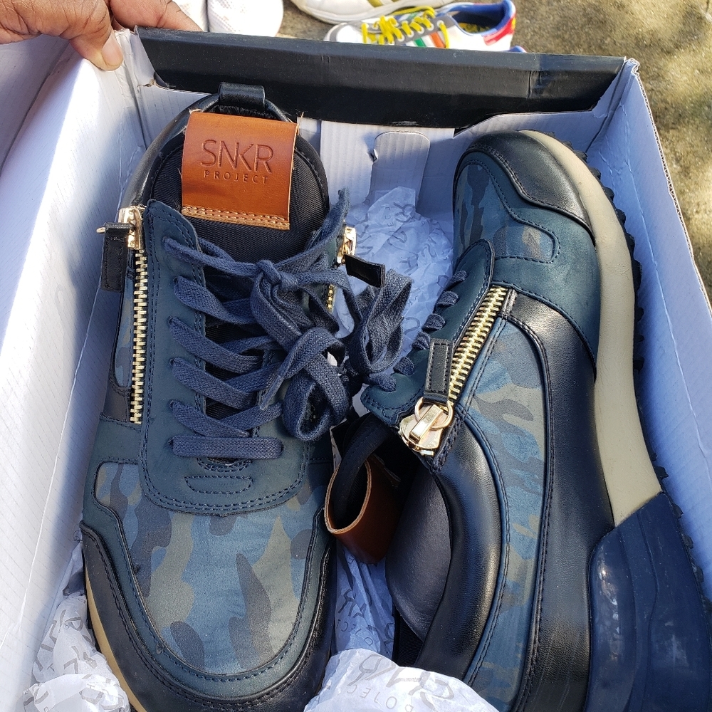 Snkr Sneakers